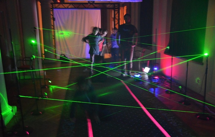  Science Fair 2018, Laser maze