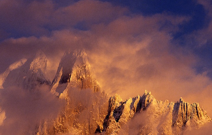 Photo: Mario Colonel