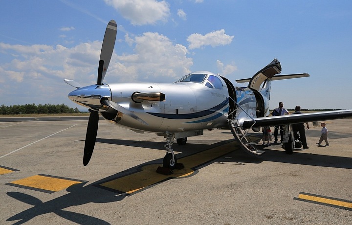 Fractional ownership of private airplanes 