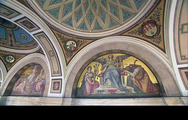 Lunettes in the National Theatre