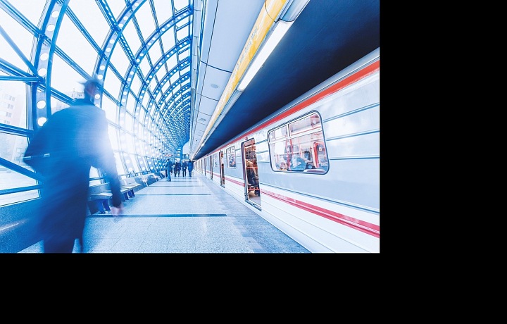 Pražské metro ve stanici