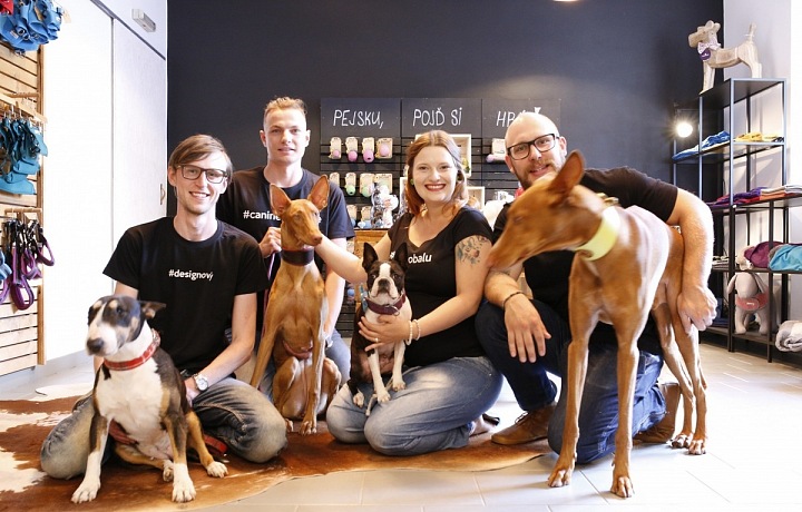 Ti, co za tím vším stojí