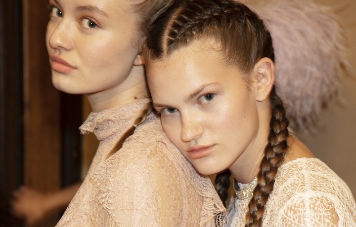 Braids on show of Zuzana Kubíčková