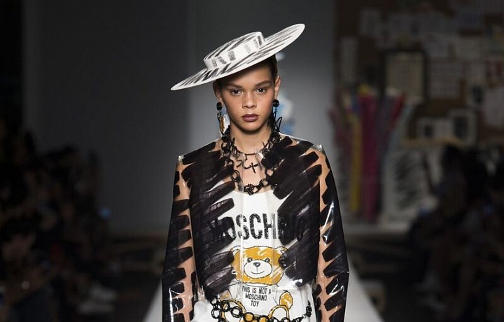Moschino collection SS19