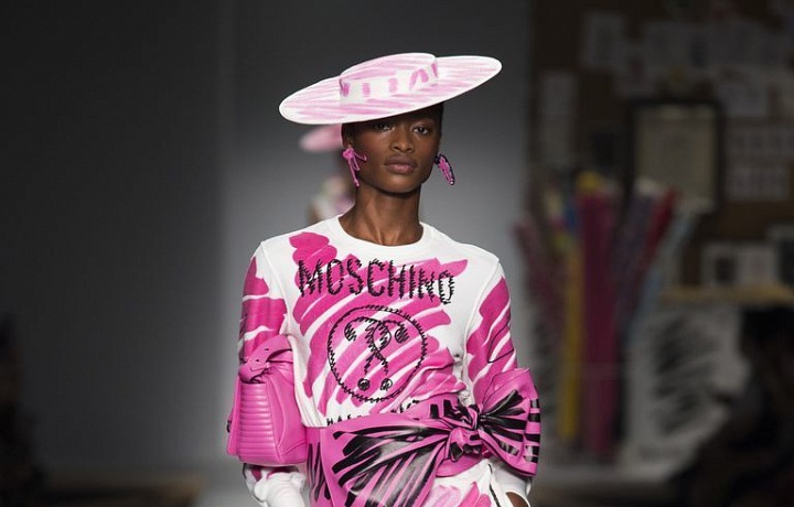 Moschino collection SS19