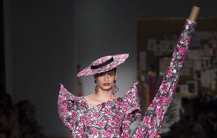 Moschino collection SS19