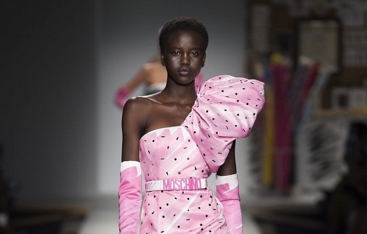 Moschino collection SS19