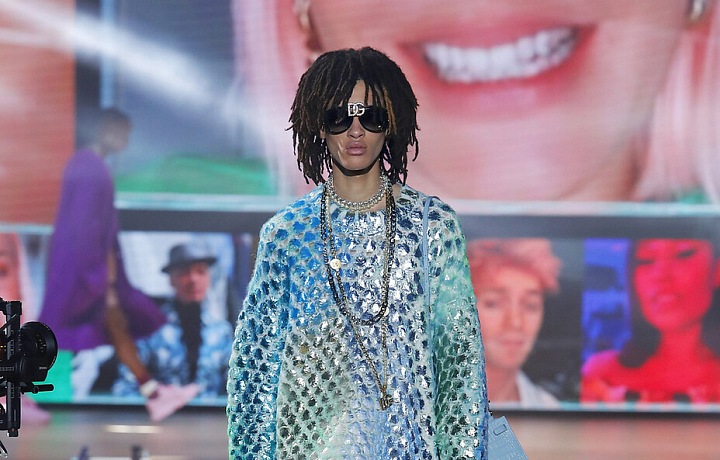 Muž na přehlídce Dolce & Gabbana FW2021