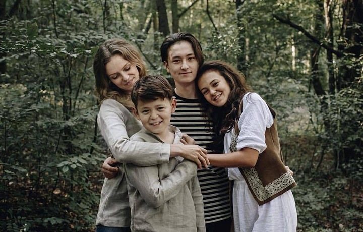 Zuzana Osako is a mother of three