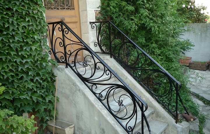 Blacksmithery, Samuel Moucha