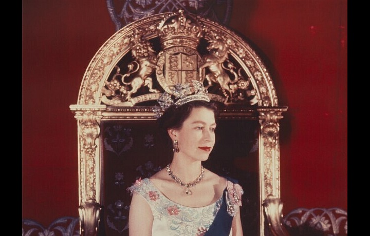 Queen Elisabeth II., Cecil Beaton