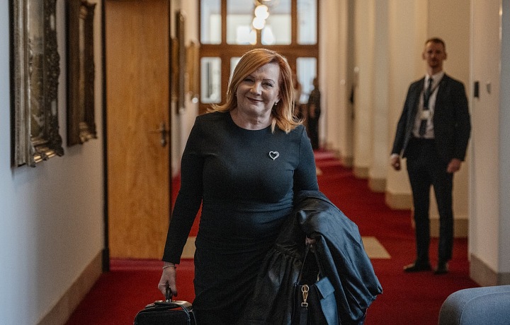 Simple black dresses are a safe bet.