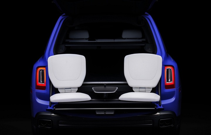 Rolls-Royce pohled zezadu