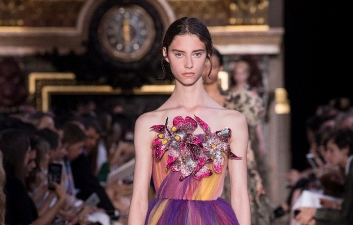 AW 2018 - luxury and elegant dress