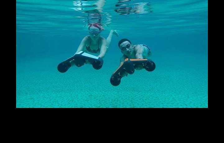 Trident water scooter