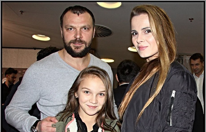 Tomáš with his former wife and daughter