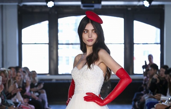 Unique wedding dress Watters SS 19