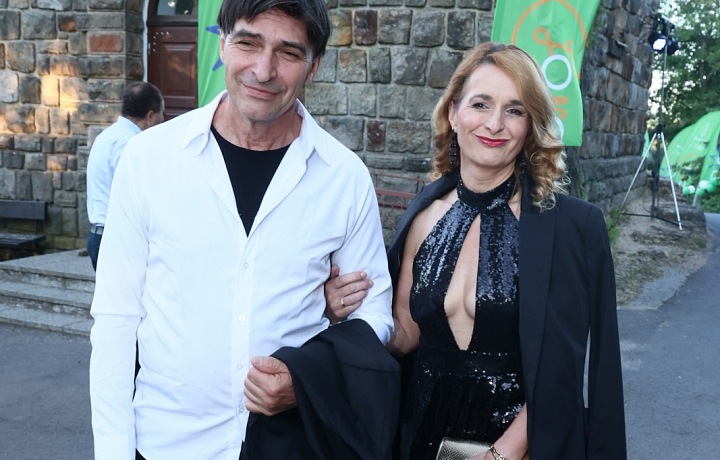 Zdeněk Podhůrský with violinist Markéta Muzikářová