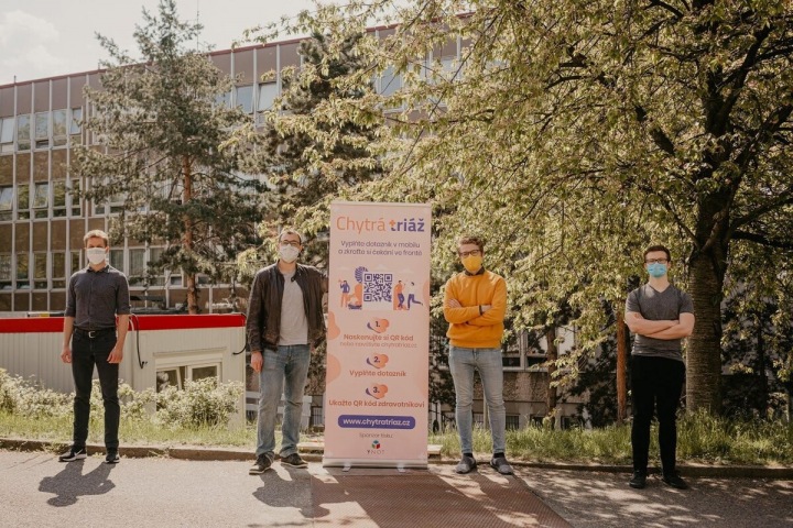 Čtveřice studentů vyvinula aplikace Chytrá triáž.