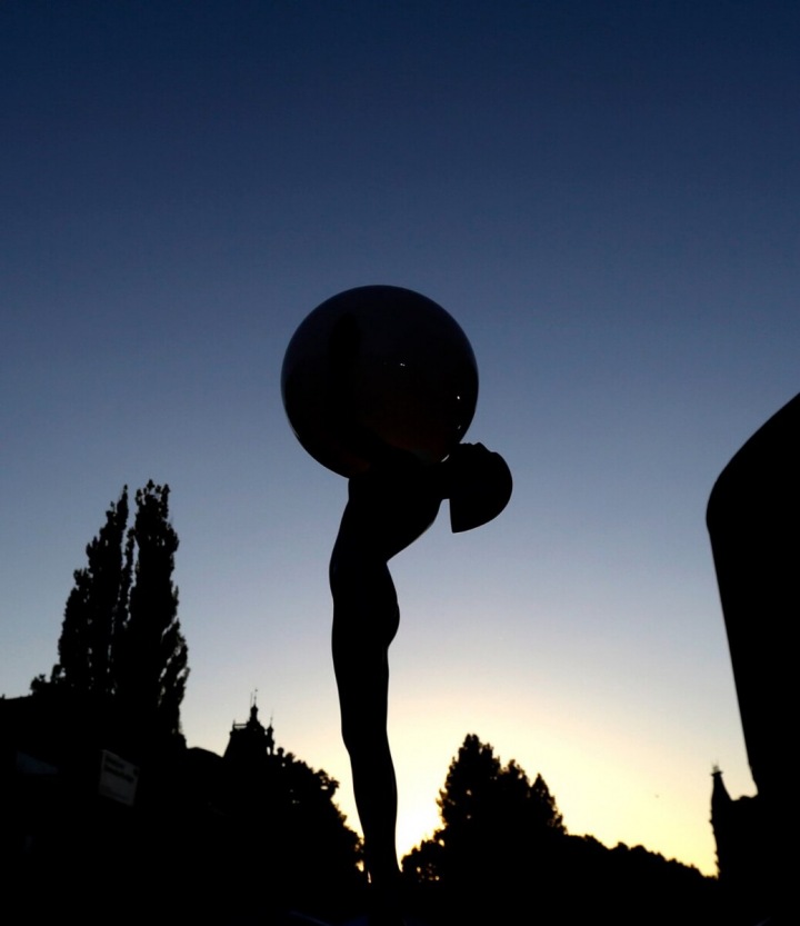 Na místo do Varů půjdeme do kina. 