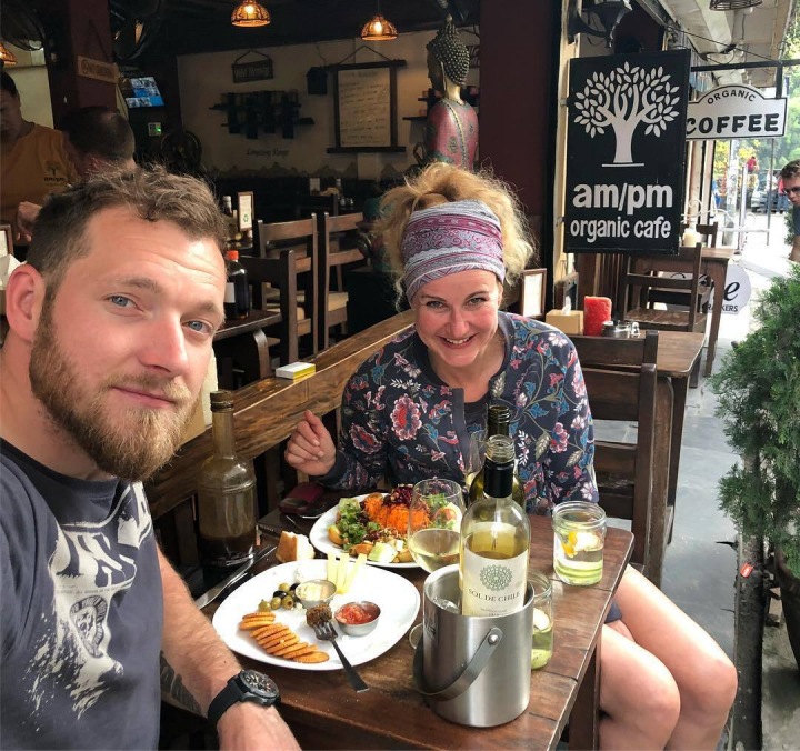 Vendula vyrazí s manželem někam do divočiny a bude ráda, když příchod Nového roku přežije. 