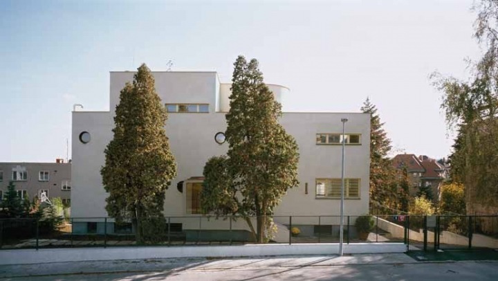 Slavní vila Lídy Baarové