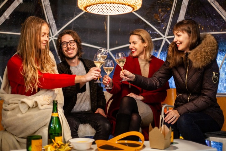 Iglú si lze zarezervovat. 