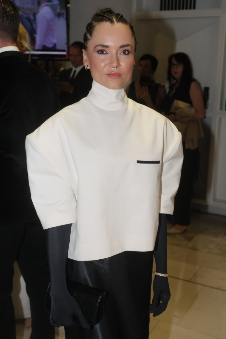 Radka Třeštíková knows how to draw attention to herself