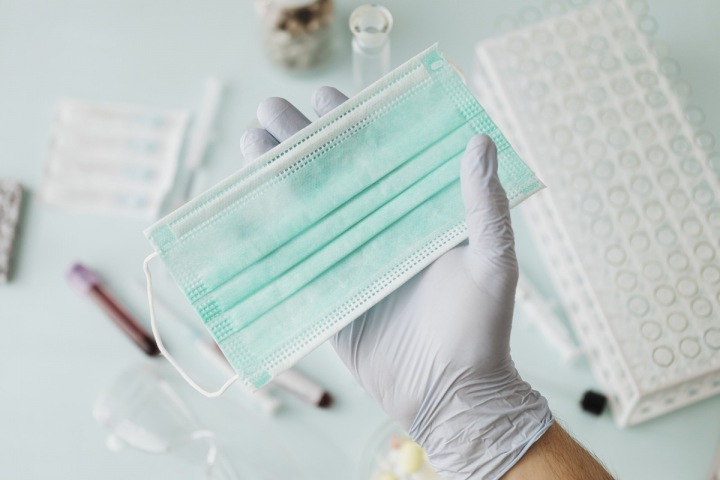 Lékaři i pacienti musí dodržovat přísná hygienická opatření 