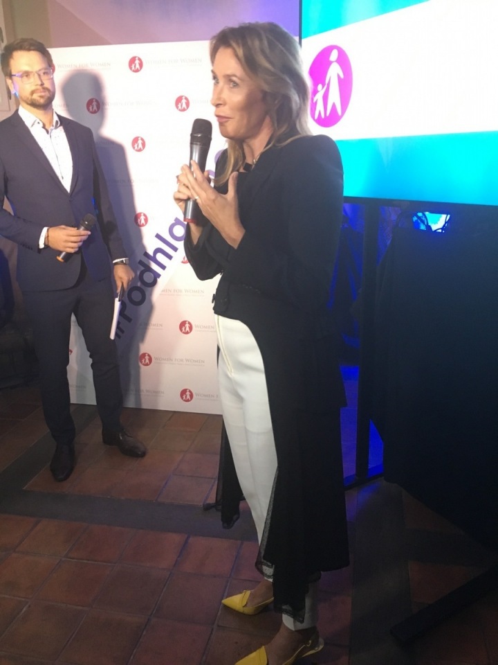 Ivana Tykač při křtu. 