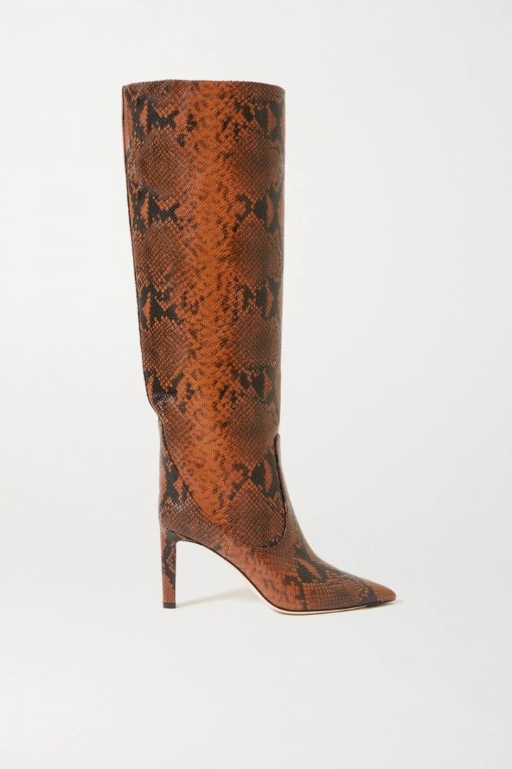 Kozačky značky Jimy Choo.