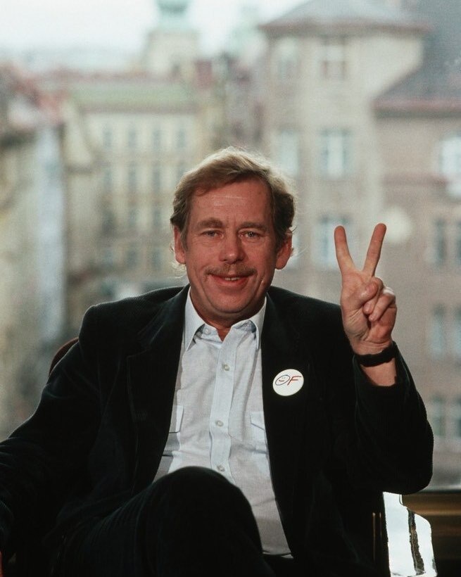 Václav Havel byl 29.prosince 1989 zvolen prezidentem