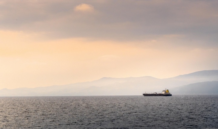 Hormuzský průliv se má podle některých hlasů přejmenovat na Americký, nebo dokonce Trumpův