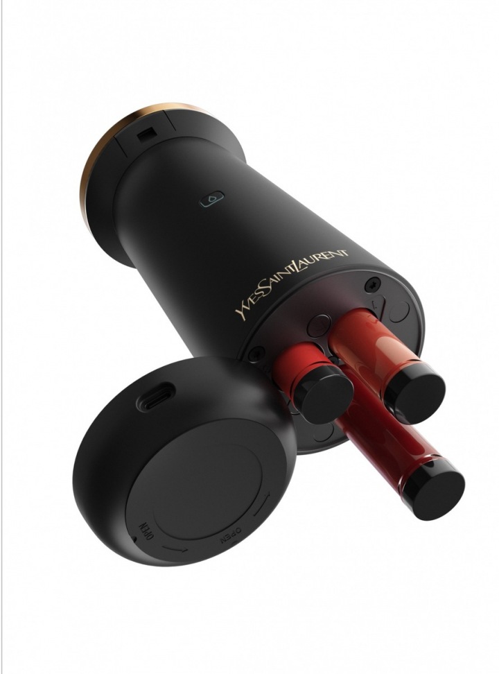 Inteligentní rtěnka.