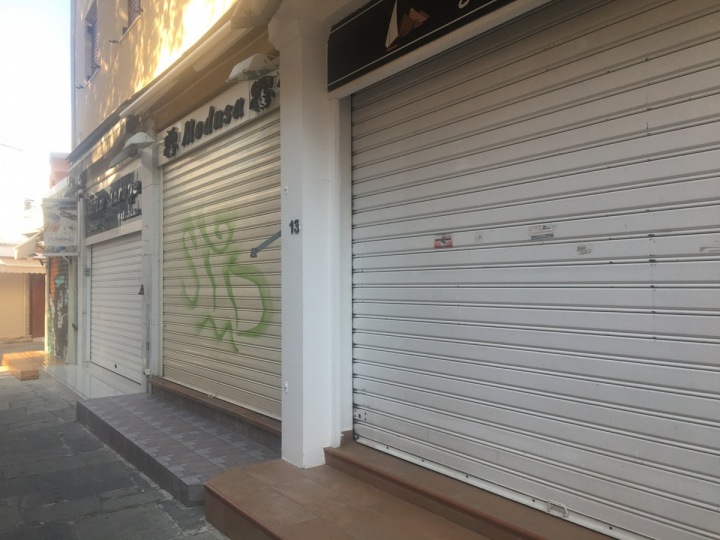 Někteří obchodníci ještě vůbec neotevřeli. 