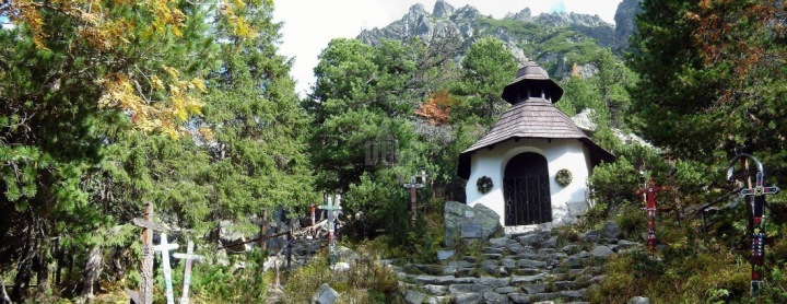 Symbolický hřbitov.