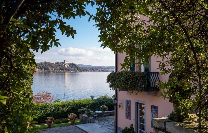 Donatella Versace is the new owner of Vila Mondadori