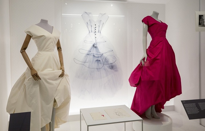 Balenciaga - Shaping Fashion, Victoria and Albert Museum, Londo