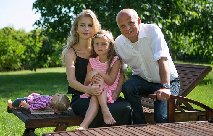 Michal Horáček with his family