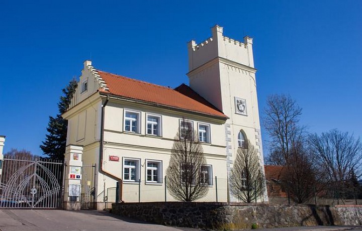 Motol castle