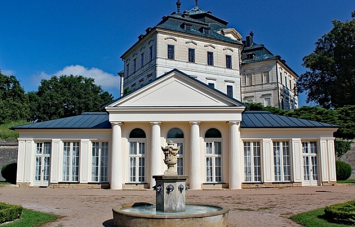 Charles's Crown, Chlumec n. Cidlinou