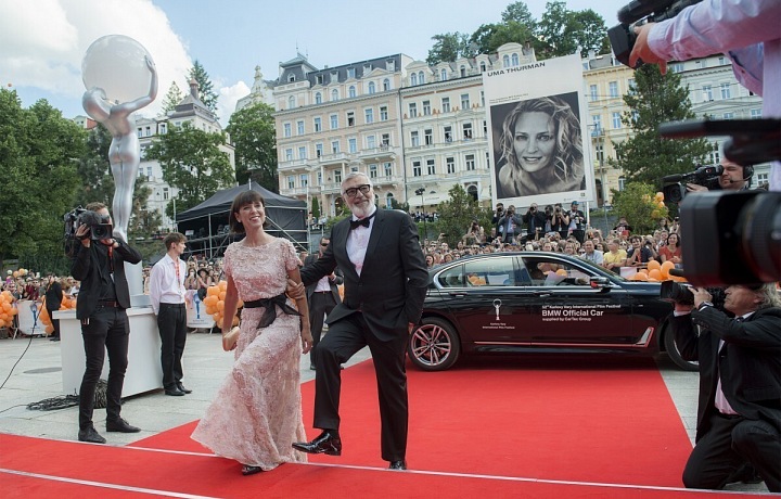 Jiří Bartoška with his wife Andreoa