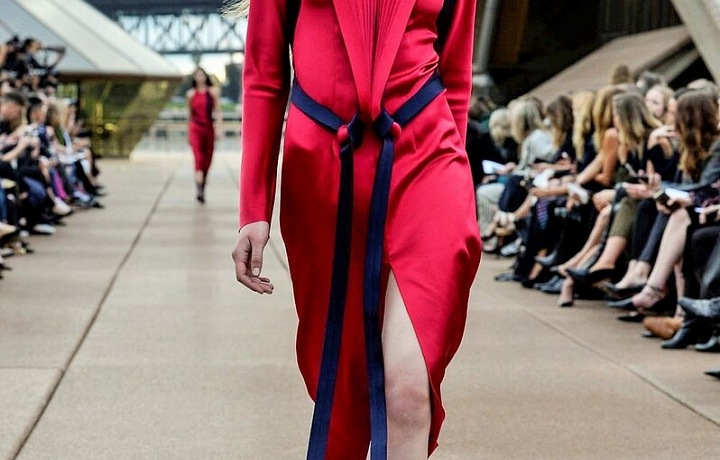 Luxurious dress from Cruise 2018