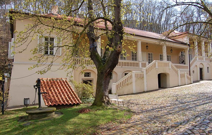 Bertramka - Muzeum W. A. Mozarta a manželů Duškových