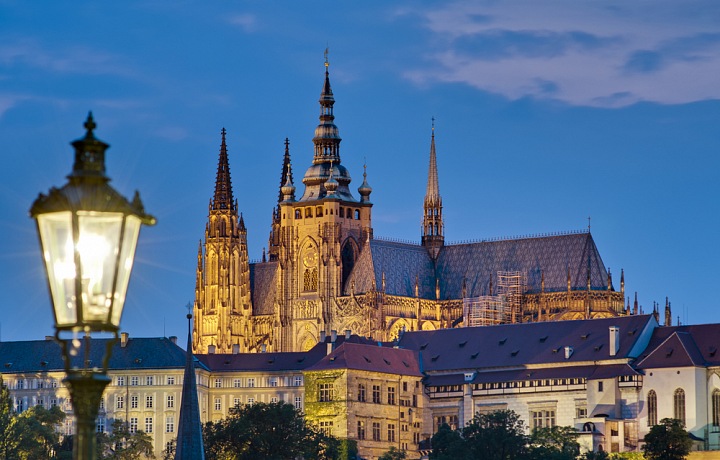 byt s výhledem na Pražský hrad