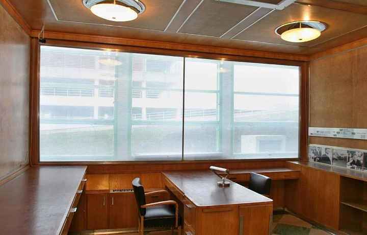 Baťa’s office in a lift