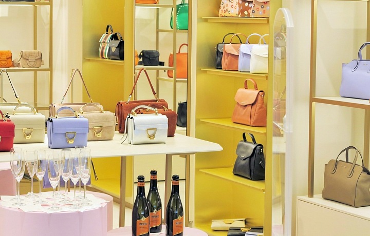 New boutique Coccinelle