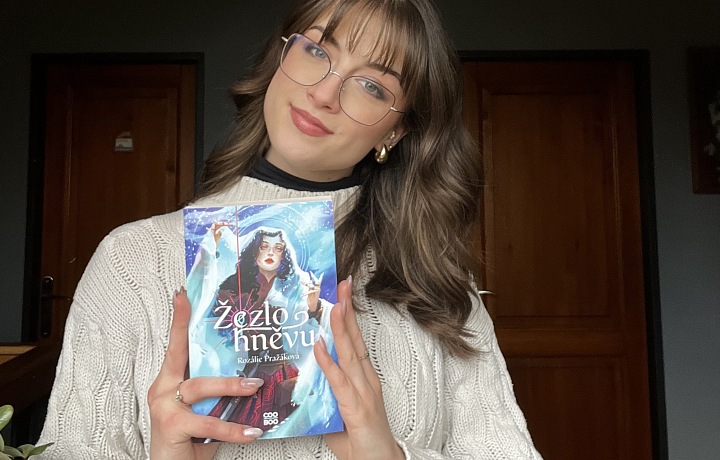 Rozálie Pražáková with the book The Scepter of Wrath