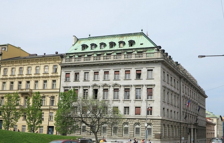 Petschek Palace