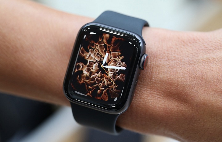 Apple WATCH 4 